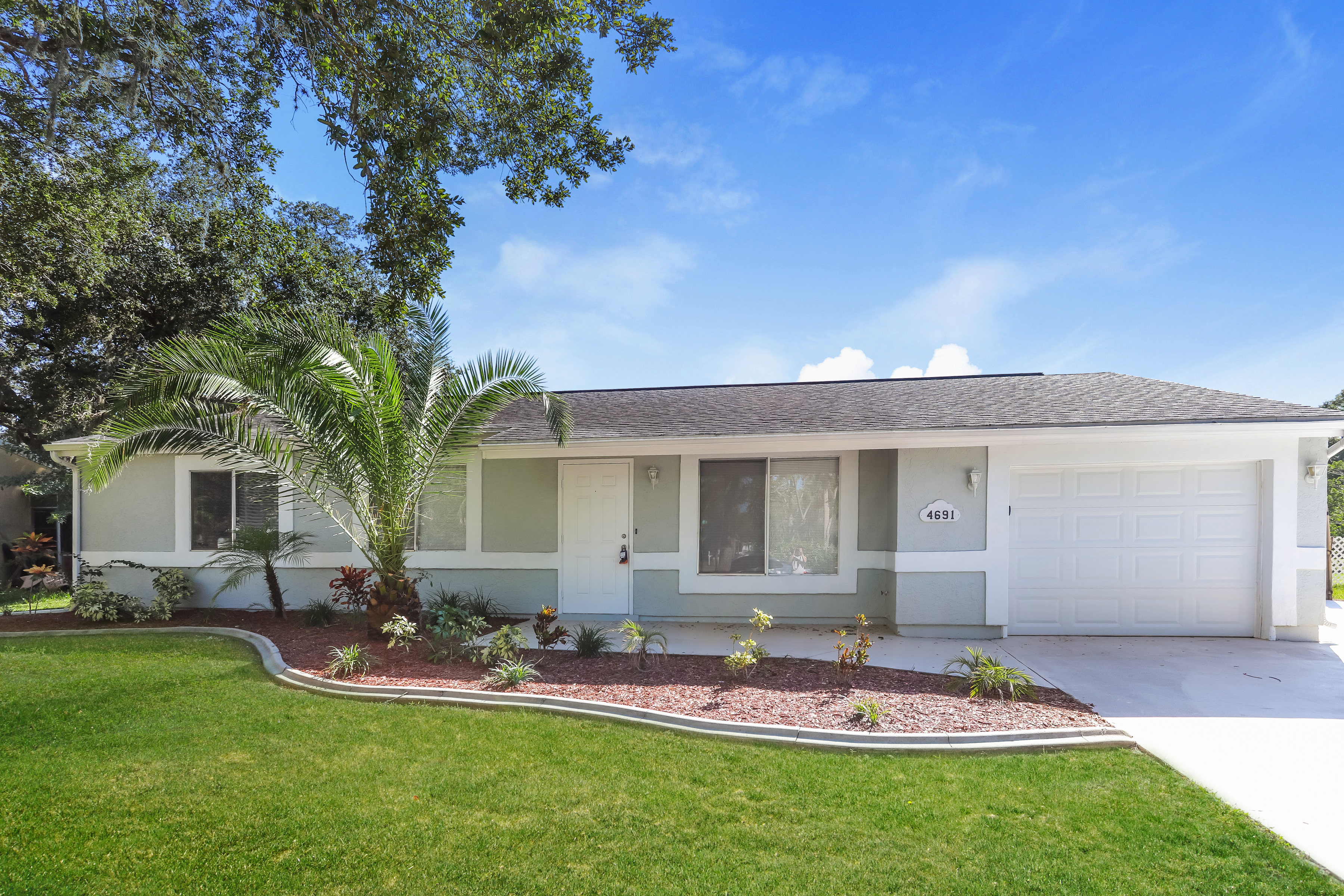 4691 McKibben Dr North Port, FL 34287